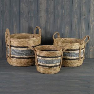 Storage baskets with ear handles