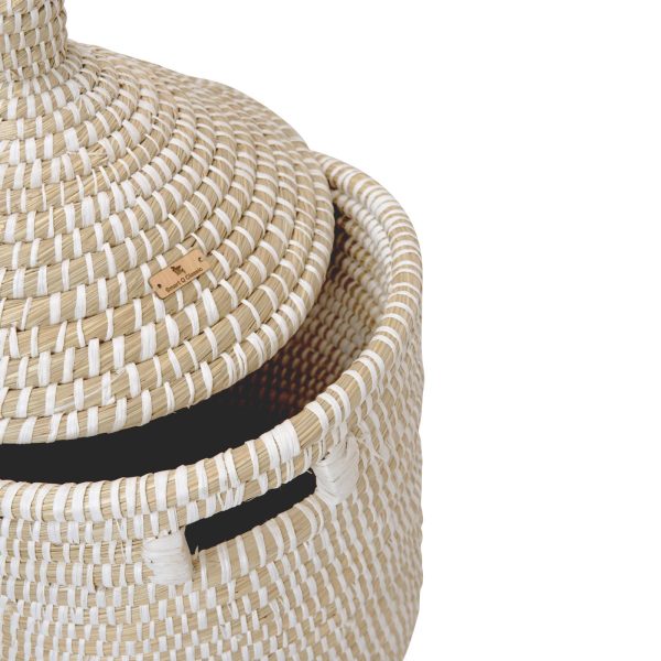 Handmade Seagrass Laundry Basket with Handle & Lid - Image 2