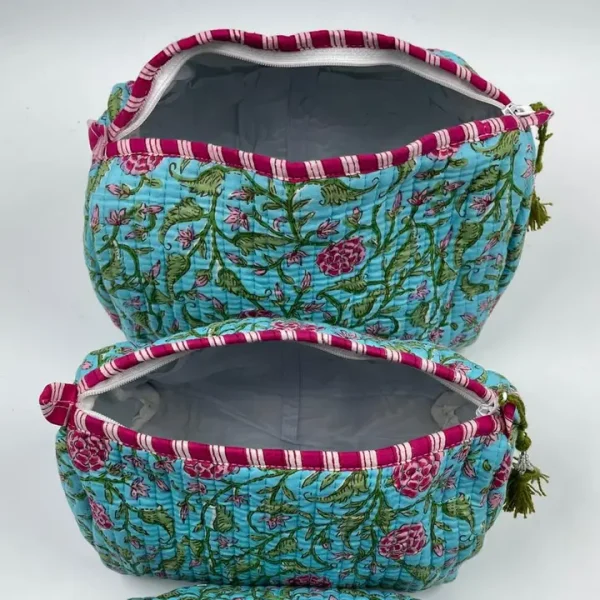 Quilted Wash bag - Image 2