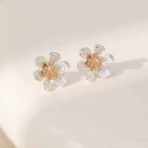 Silver/ Gold Daisy Earring