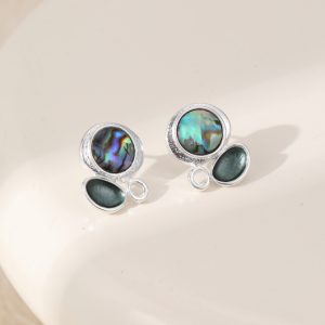 Precious stone earring